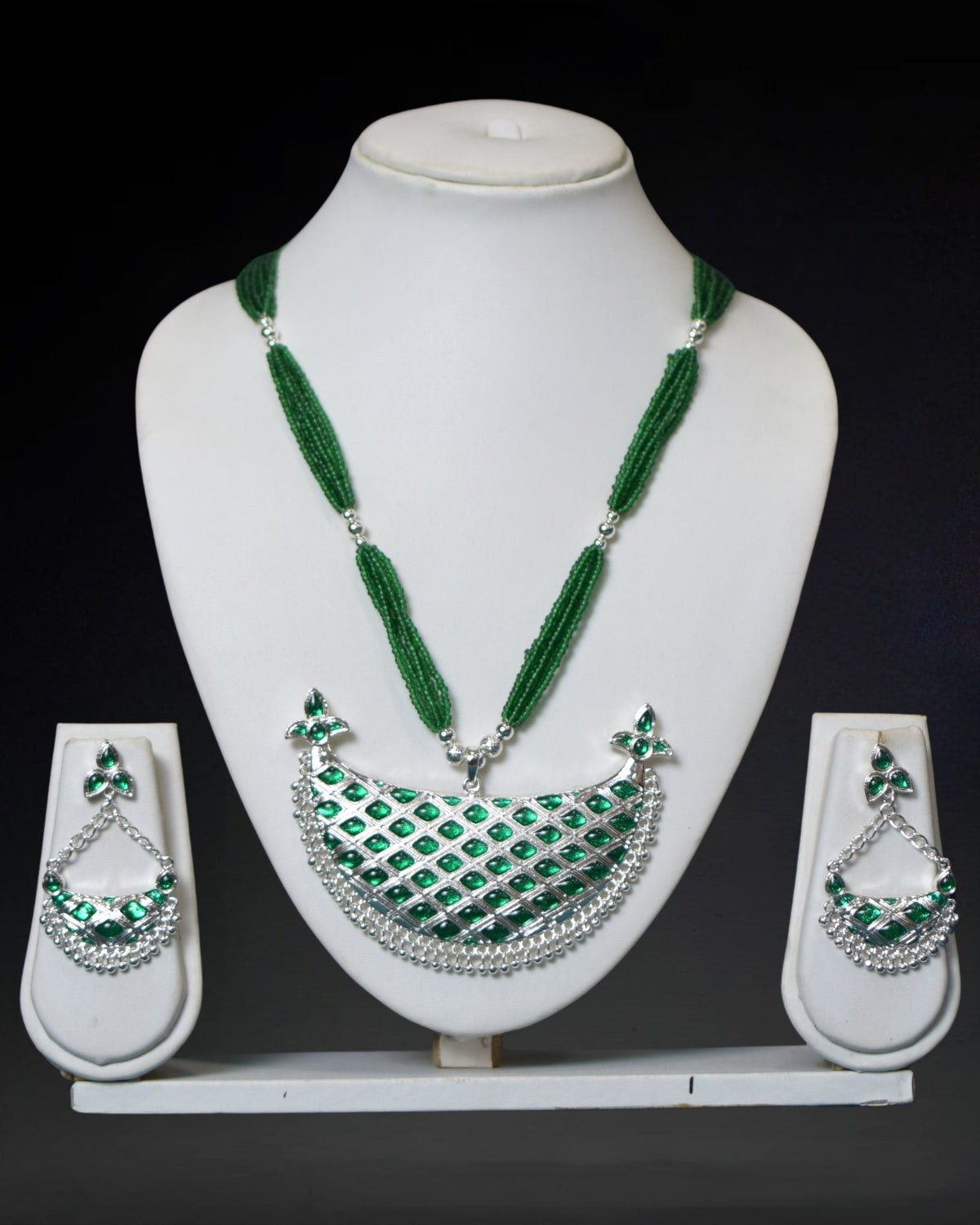 Green junbiri set