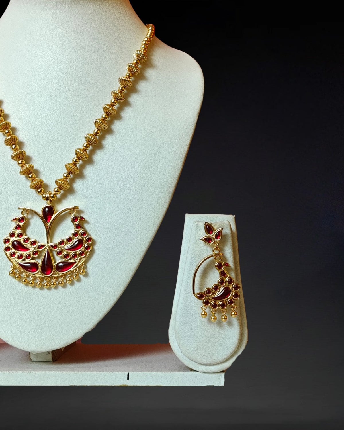 Lokapara jewellery set