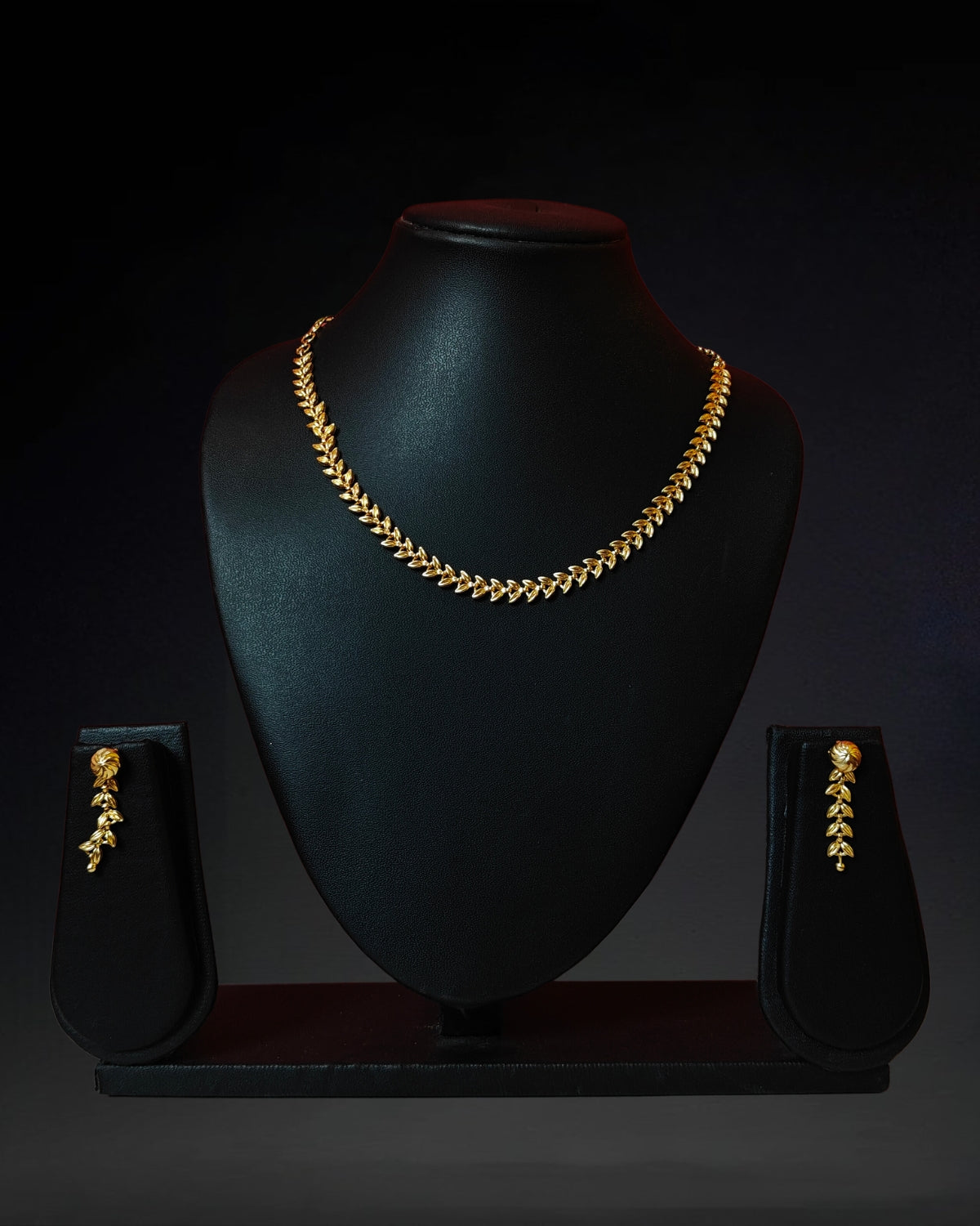 Simple pat chain set