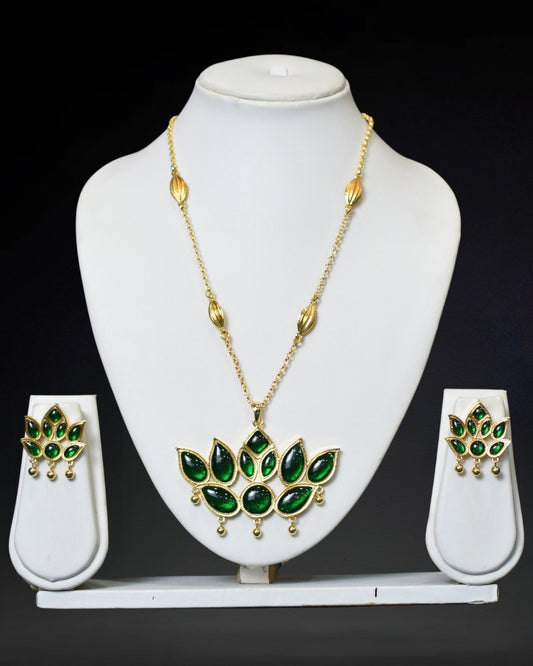 Lotus design simple jewellery set