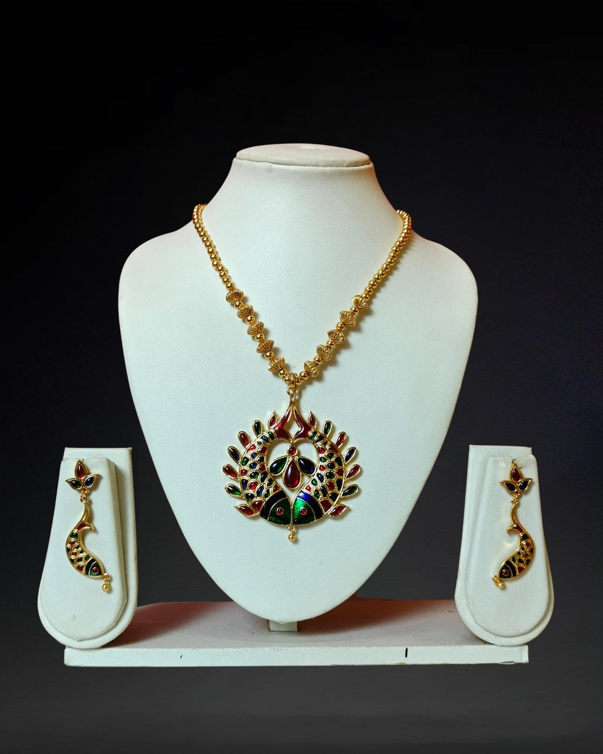 Fish design jewellery set