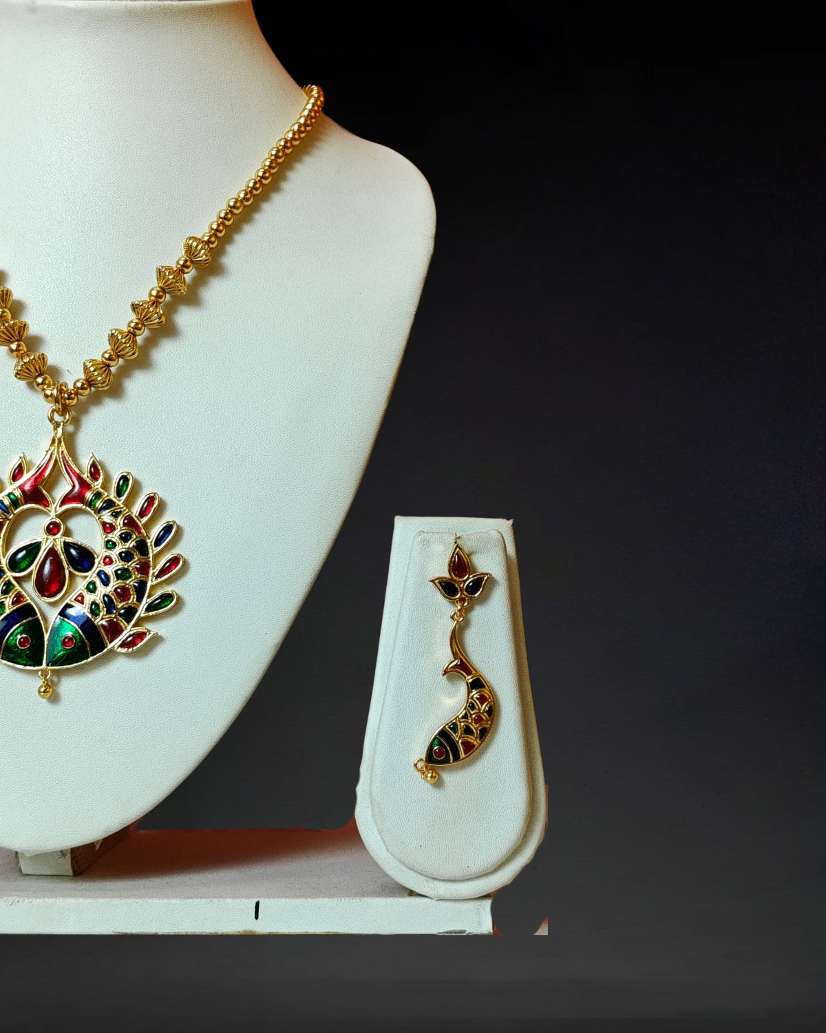 Fish design jewellery set