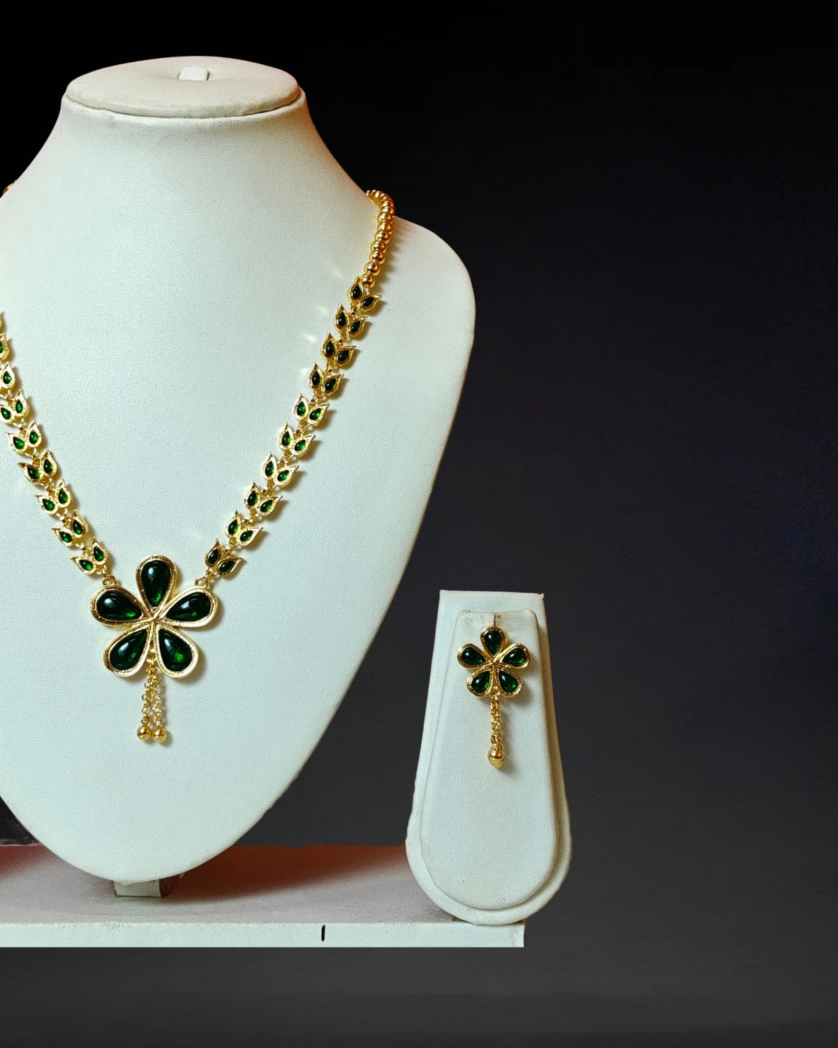 Flower desgn jewellery set