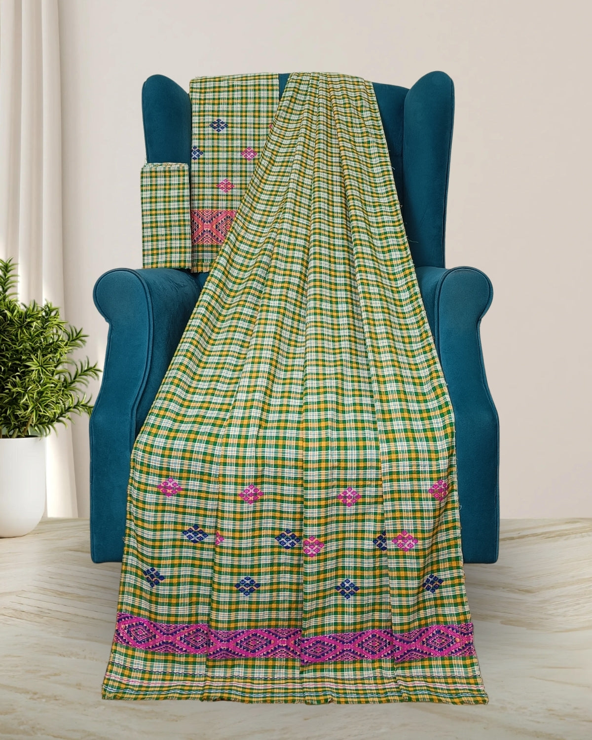 Pajok design Mising mekhela sador