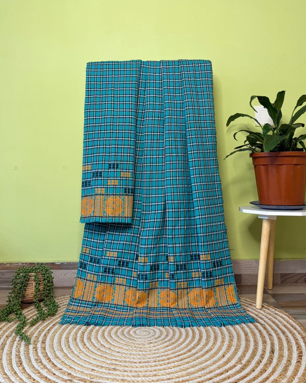 Pajok design Mising mekhela sador